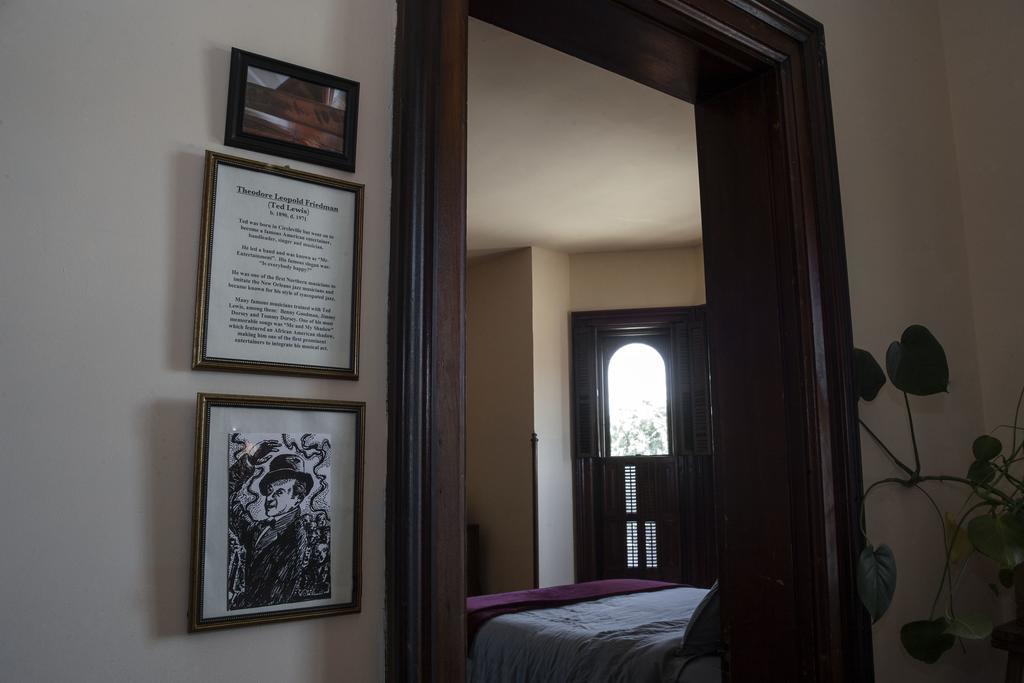 The Mitchell House Bed And Breakfast Circleville Экстерьер фото