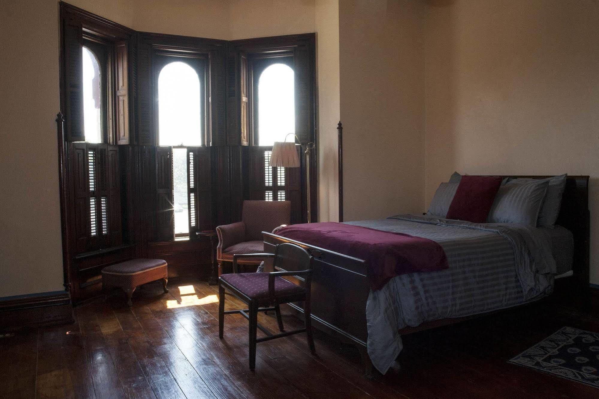 The Mitchell House Bed And Breakfast Circleville Экстерьер фото