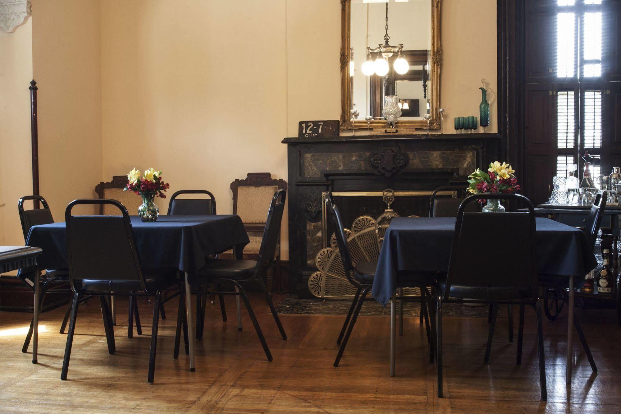 The Mitchell House Bed And Breakfast Circleville Экстерьер фото